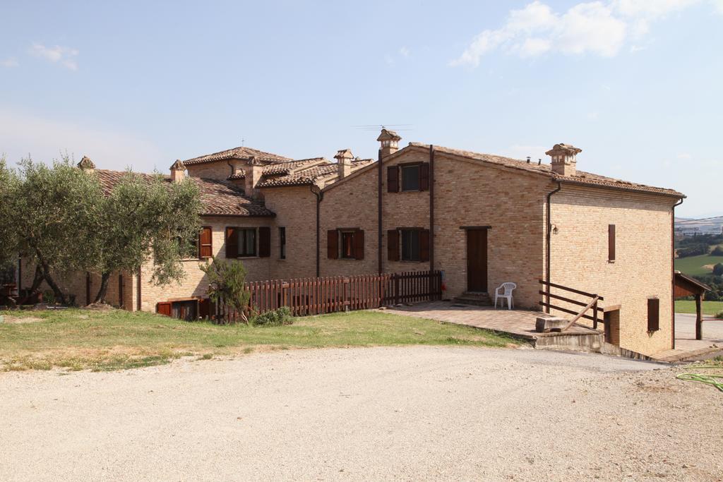 Agriturismo Sant'Antonio Villa Montegridolfo Bagian luar foto