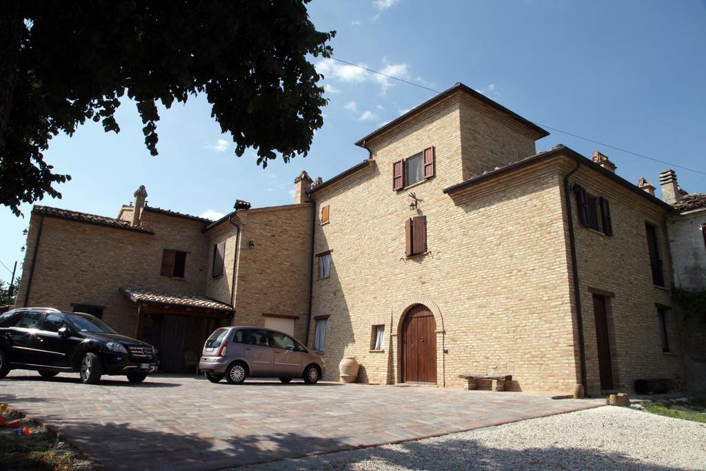 Agriturismo Sant'Antonio Villa Montegridolfo Bagian luar foto